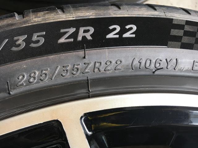 AUDI
Q5
Original wheel
3 BBS wheels + 1 Speedline wheel + MICHELIN
PILOT
SPORT 4S
285 / 35R22
106Y
XL