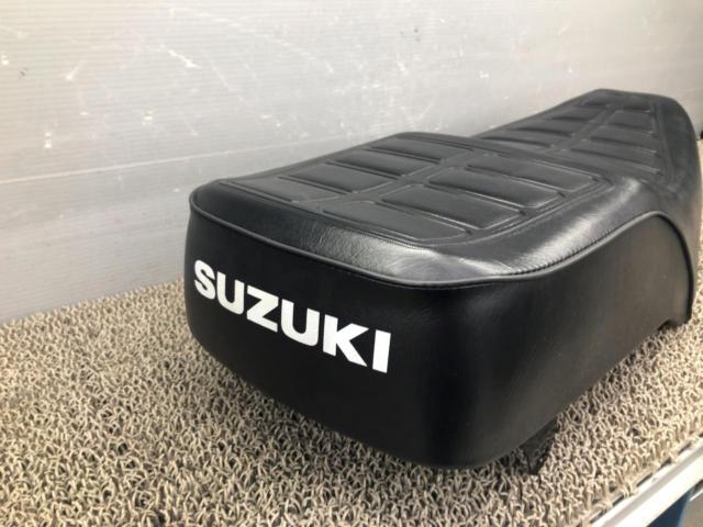 SUZUKI 純正シート