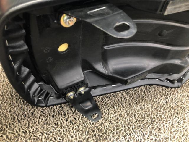 SUZUKI 純正シート