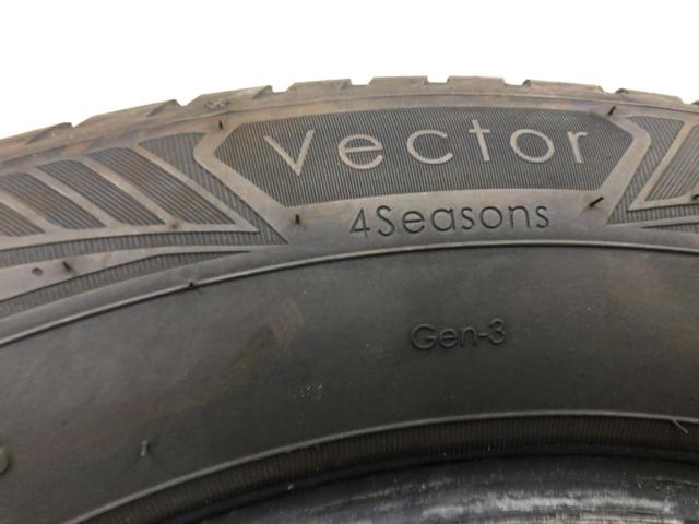 GOODYEAR Vector4Seasons