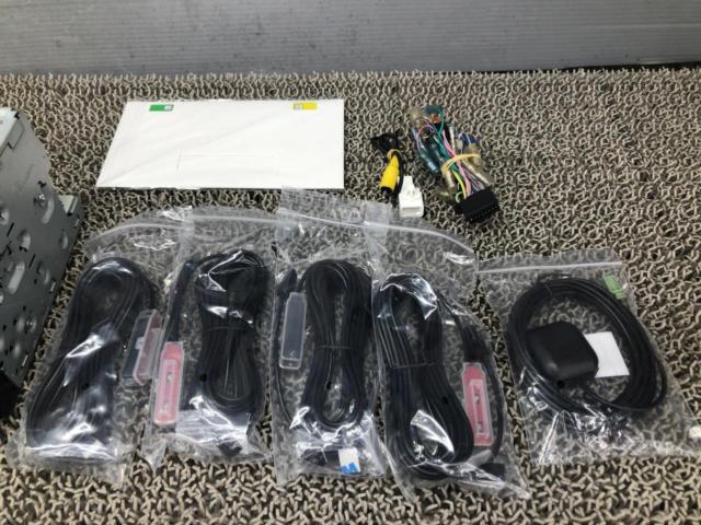 carrozzeria AVIC-RZ09 ★お得な新品アンテナフィルム付き★