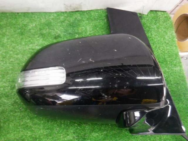 TOYOTA genuine
Door mirror