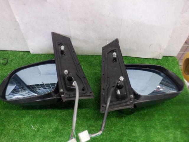 TOYOTA genuine
Door mirror