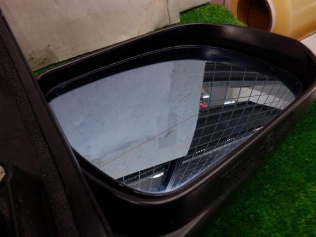 TOYOTA genuine
Door mirror