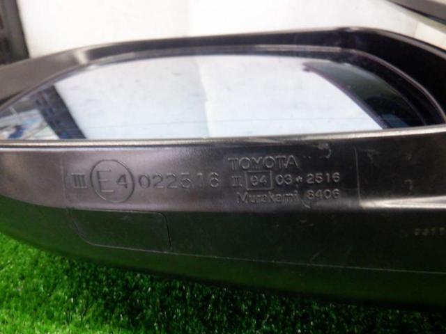 TOYOTA genuine
Door mirror