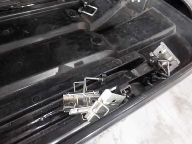 INNO
BR33
Roof box