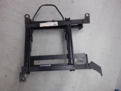 BRIDE
Custom-made full bucket seat rails
