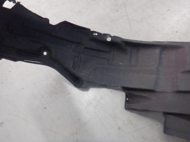 TOYOTA genuine
Inner fender
The inner cover
