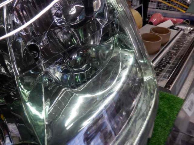 Left and right set manufacturer unknown
Headlight