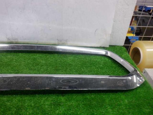 Subaru genuine
Plated grill