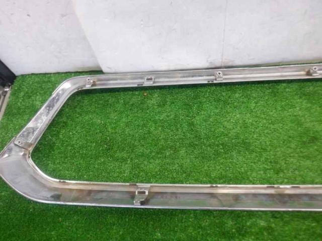 Subaru genuine
Plated grill