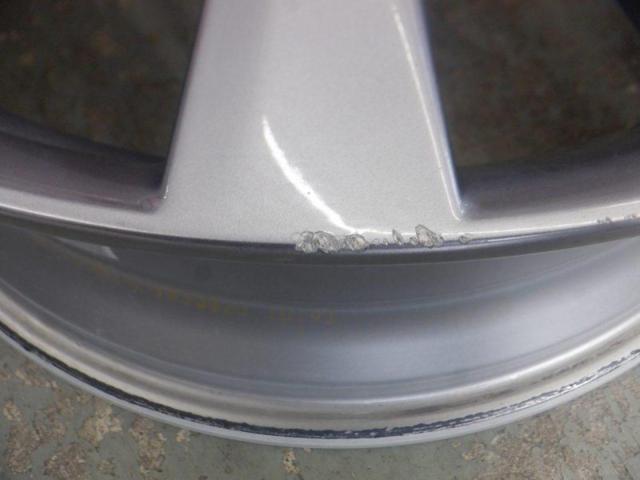 マツダ MAZDA3 純正ホイール