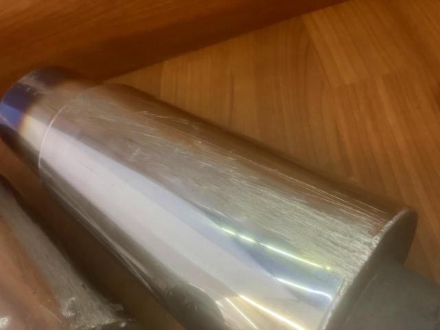 チタン調デュアルマフラーカッター