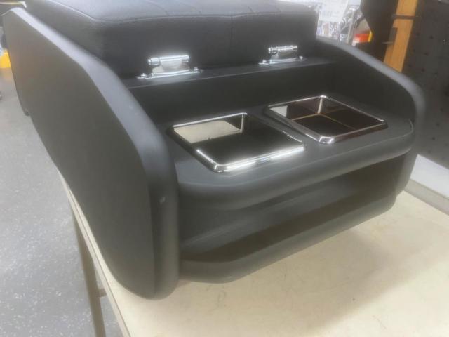 BIG DIPPERフロントセンターコンソール【ハイエース200系8型ナローにて】