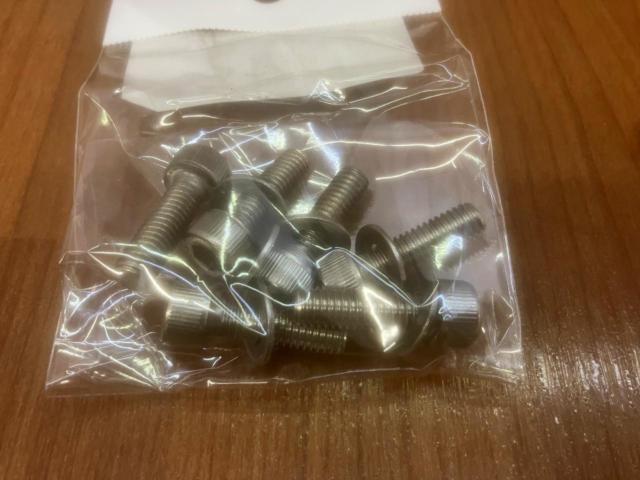 RECARO reclining seat rail, left side
Passenger side only
LH Prius 30 series / Prius α 40 series / Auris 140 series / Blade 150 series / SAI