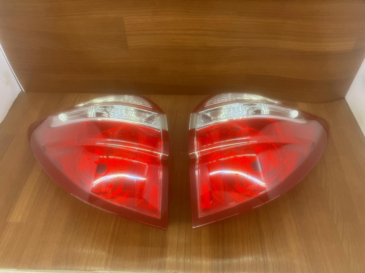 Genuine Subaru taillight set (left and right) for Legacy Touring Wagon BP series (late model)