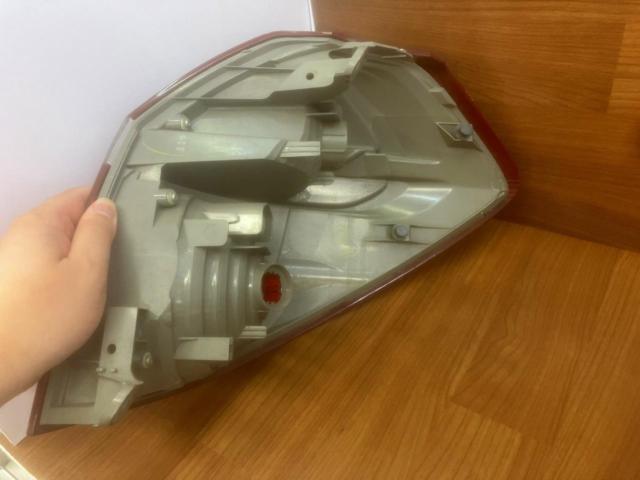 スバル純正テールレンズ左右セット【レガシィツーリングワゴンBP系後期】
