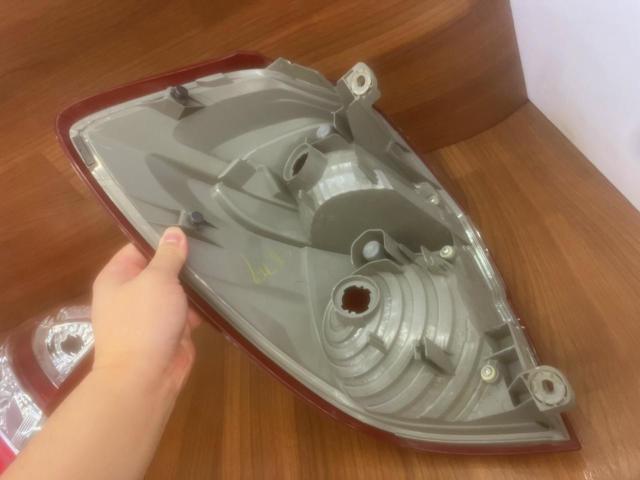 スバル純正テールレンズ左右セット【レガシィツーリングワゴンBP系後期】