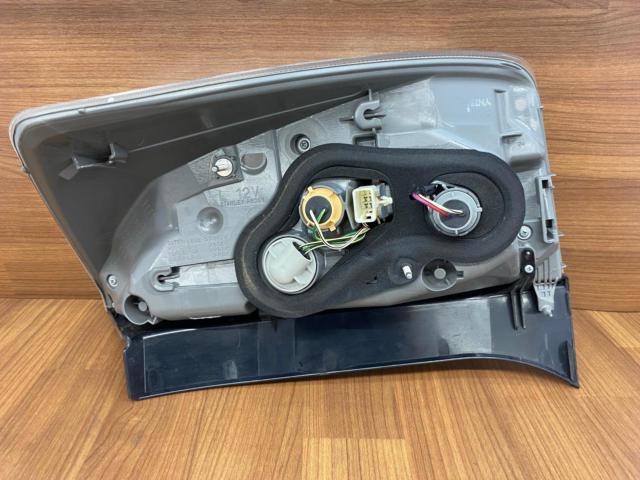 Genuine Toyota taillight set (left and right) for Prius 30 series (early model)