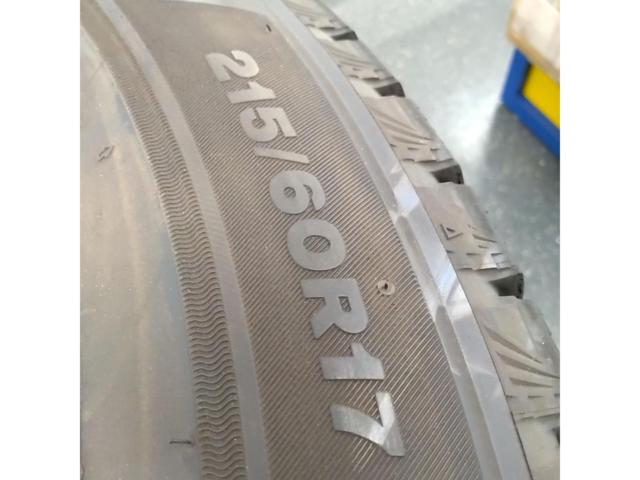 HOT STUFF WAREN +BRIDGESTONE BLIZZAK VRX3