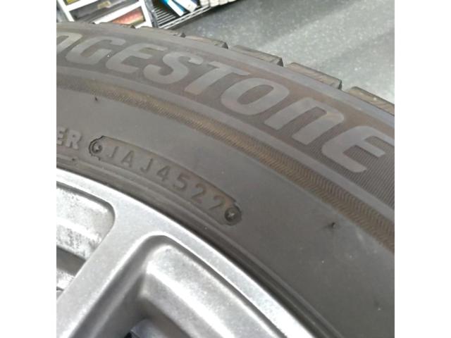 HOT STUFF WAREN +BRIDGESTONE BLIZZAK VRX3
