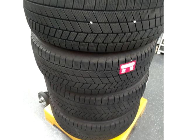 HOT STUFF WAREN +BRIDGESTONE BLIZZAK VRX3