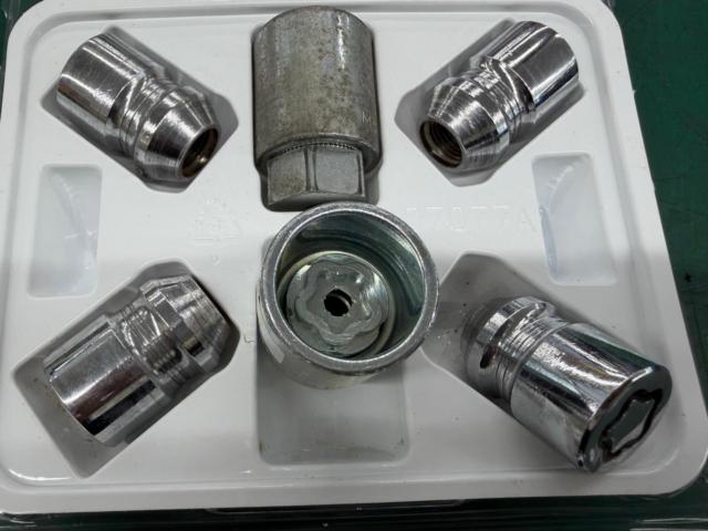 BRIDGESTONE
McGuard lock nuts M12 x P1.25