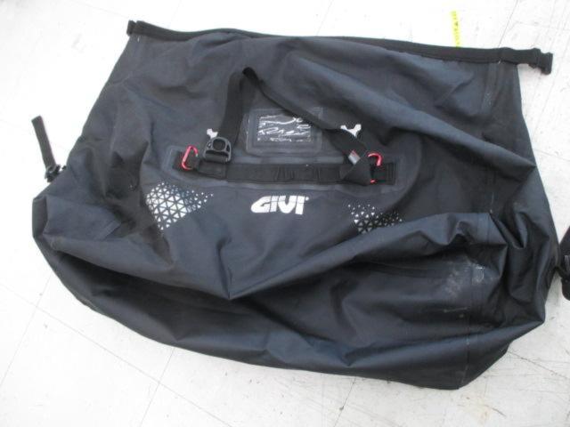 【GIVI(ジビ)】 防水カーゴバック UT804