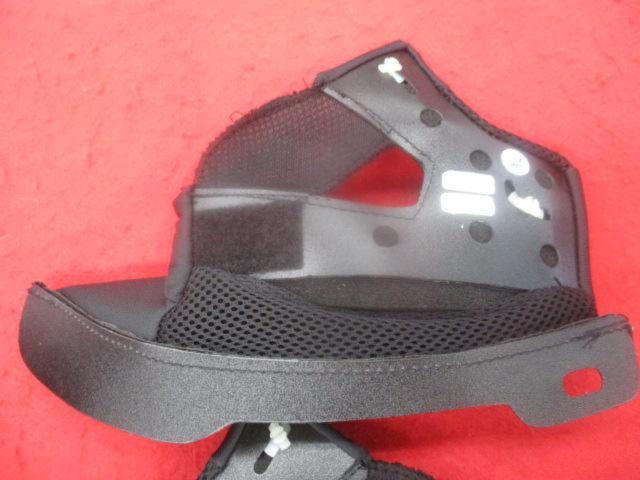 WINS
Center pad + cheek pads