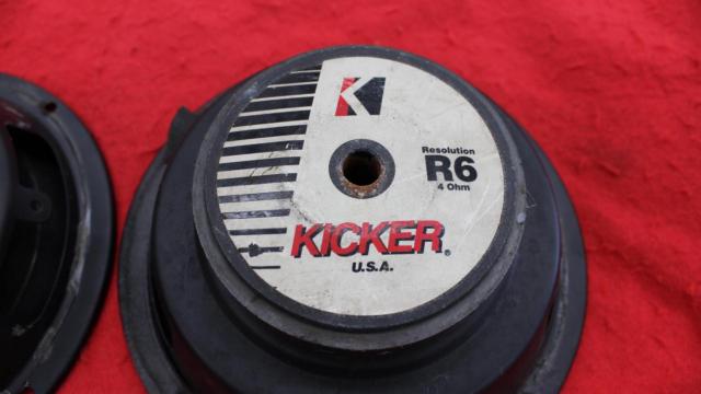 KICKERR6 (with minor defects)
16.5cm speaker