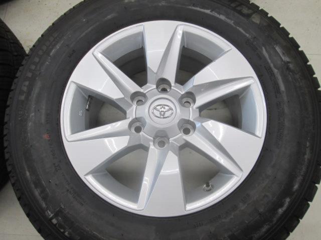 Genuine Toyota Land Cruiser Prado/150 series (late model) spoke wheels + 265/65R17 MICHELIN LATITUDE tires
TOUR