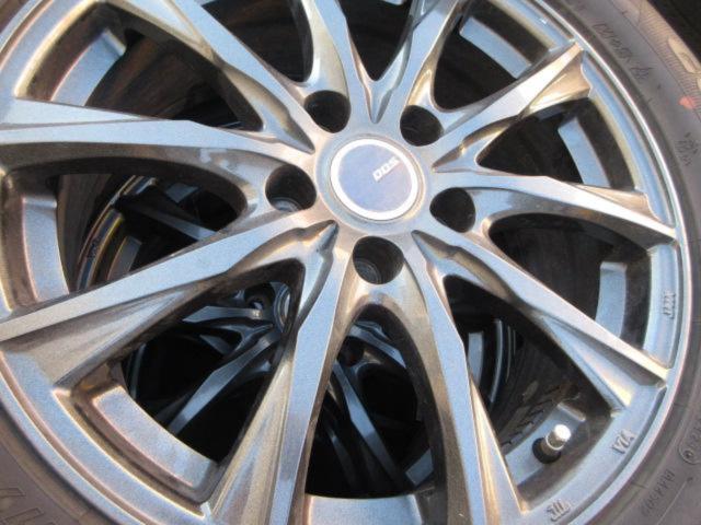 BRIDGESTONE
TOPRUN
5-spoke
+ GOODYEAR
ICE
NAVI
SUV