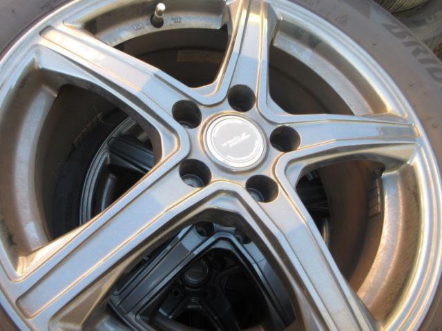 BRIDGESTONE
TOPRUN
Spoke wheels + BRIDGESTONE
BLIZZAK
DM-V3