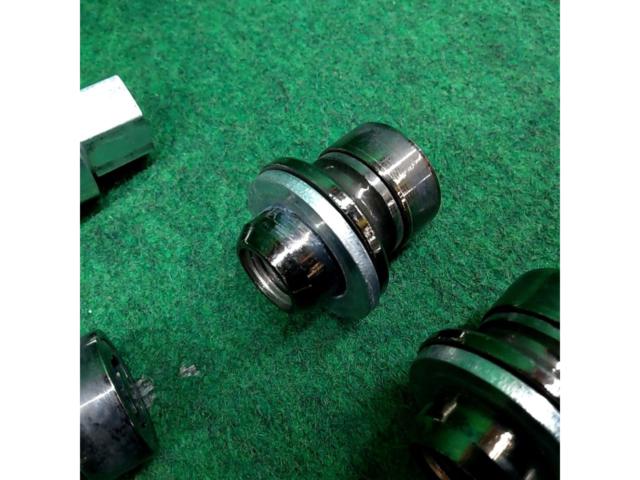 Toyota
(TOYOTA)
Made McGard
Wheel lock set
M14xP1.5
