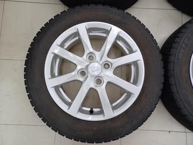 Daihatsu genuine 8-spoke
+
BRIDGESTONE
VRX
155 / 65R14
