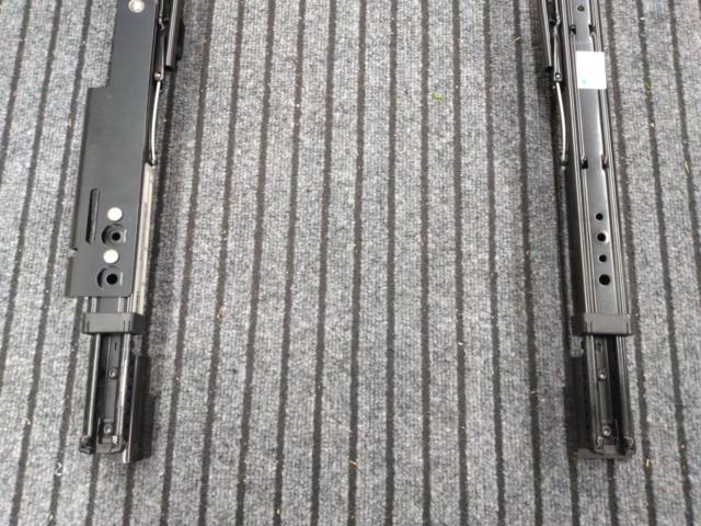 【RECARO】シートレール(運転席側)