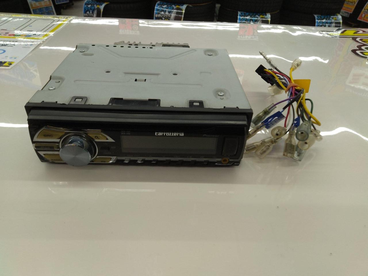 carrozzeria (Carrozzeria)
DEH-480
CD / USB / tuner main unit
