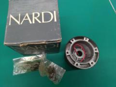 NARDI steering boss *Datsun