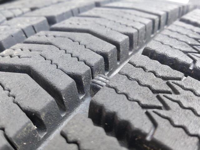 BRIDGESTONE BLIZZAK
VRX2
