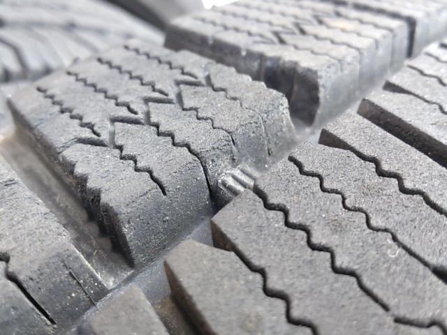BRIDGESTONE BLIZZAK
VRX2