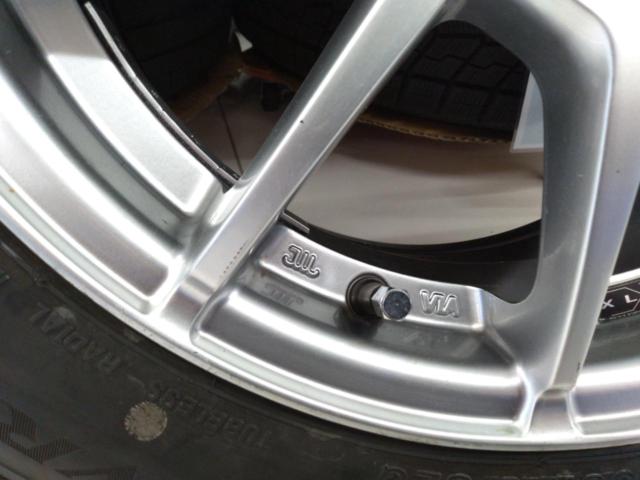 OZ(オーゼット) OZ X-LINE(オーゼットエックスライン) OZ MILANO (4HOLE)  + BRIDGESTONE(ブリヂストン) BLIZZAK VRX3