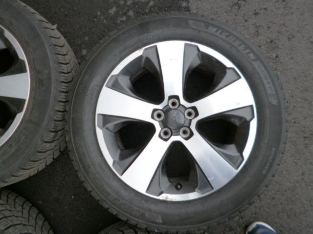 Genuine Subaru Subaru
XV original + MICHELIN MICHELIN (Michelin)
X-ICE
SNOW