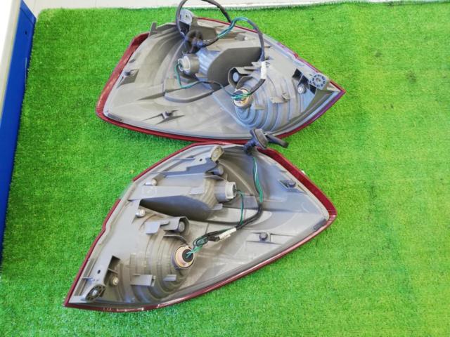 Reasonable/Reasonable Price: Genuine Subaru Legacy Touring Wagon/BP5
Late version
SUBARU genuine
Tail lens