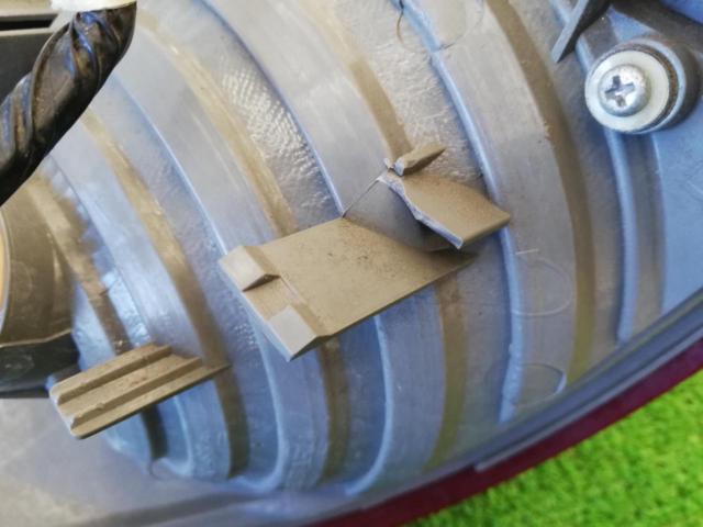 Reasonable/Reasonable Price: Genuine Subaru Legacy Touring Wagon/BP5
Late version
SUBARU genuine
Tail lens