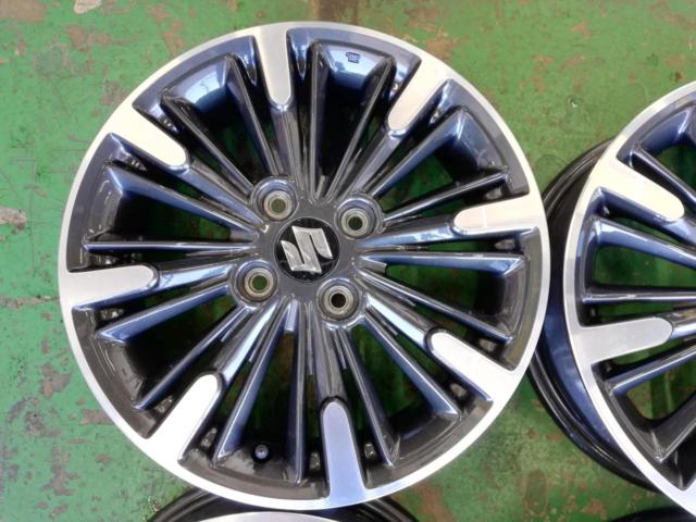 Suzuki genuine
Genuine aluminum wheels for Spacia Custom MK53S