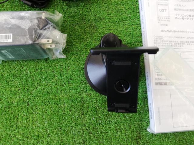 Panasonic Gorilla CN-GL300D 5V型ポータブルメモリーナビ 2011年モデル