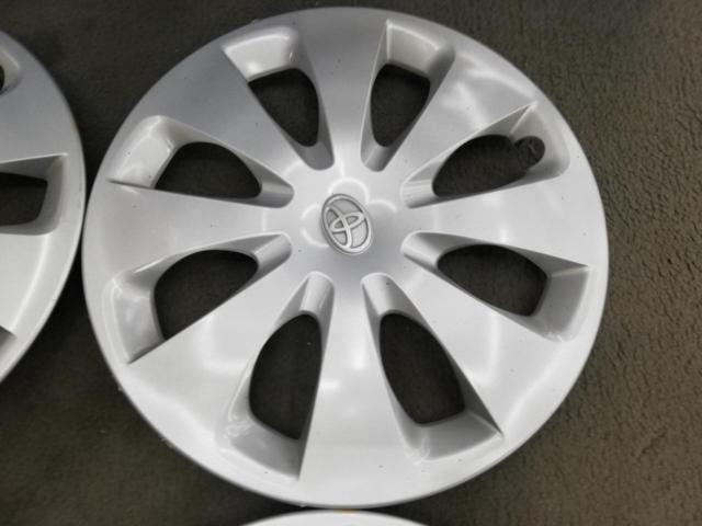 【トヨタ純正】アクア純正ホイールキャップ  15インチ