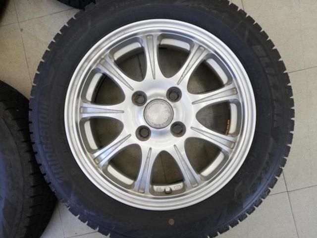 STRANGER
9-spoke + BRIDGESTONE
VRX3
155 / 65R14