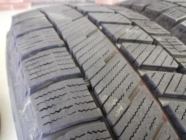 STRANGER
9-spoke + BRIDGESTONE
VRX3
155 / 65R14