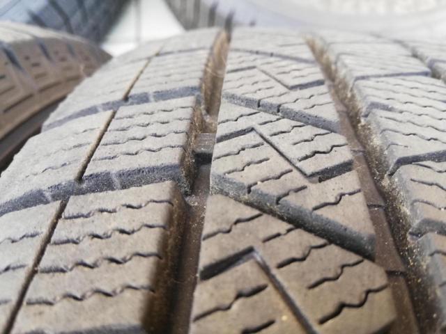 AGA 5本スポーク + DUNLOP WINTERMAXX WM03 215/65R16 2024年製造